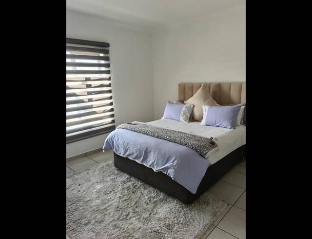 3 BEDROOM TOWNHOUSE FOR SALE IN RAVENSWOOD